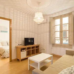 Acogedor Apartamento En El Centro Histórico De - Mitjana Apartamento